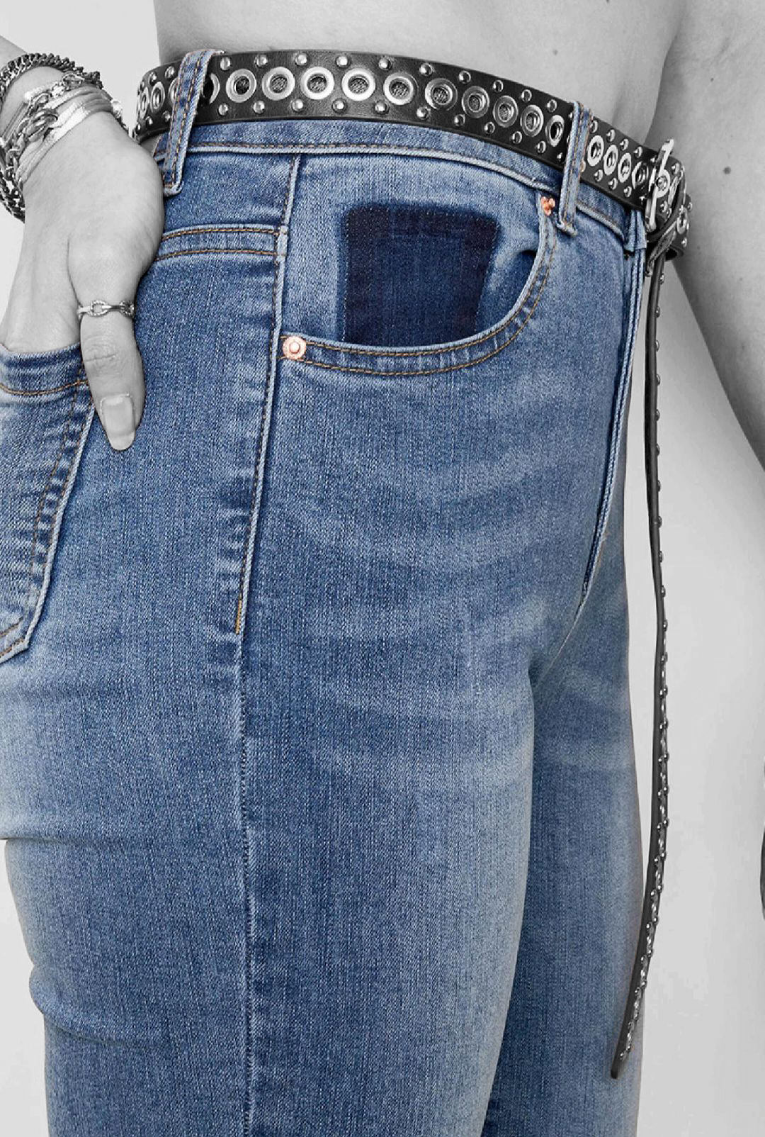 Enkellange cropped stretch jeans voor dames - close up