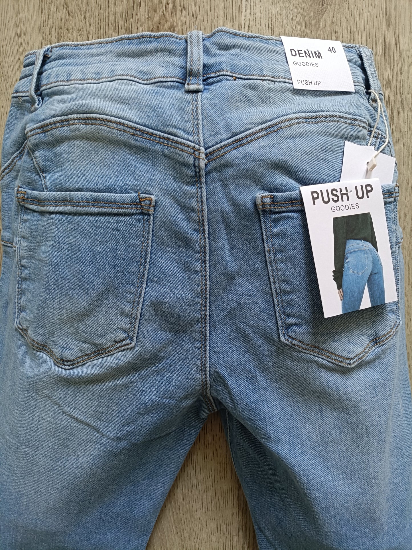 Goodies spijkerbroek voor dames - Push up details.