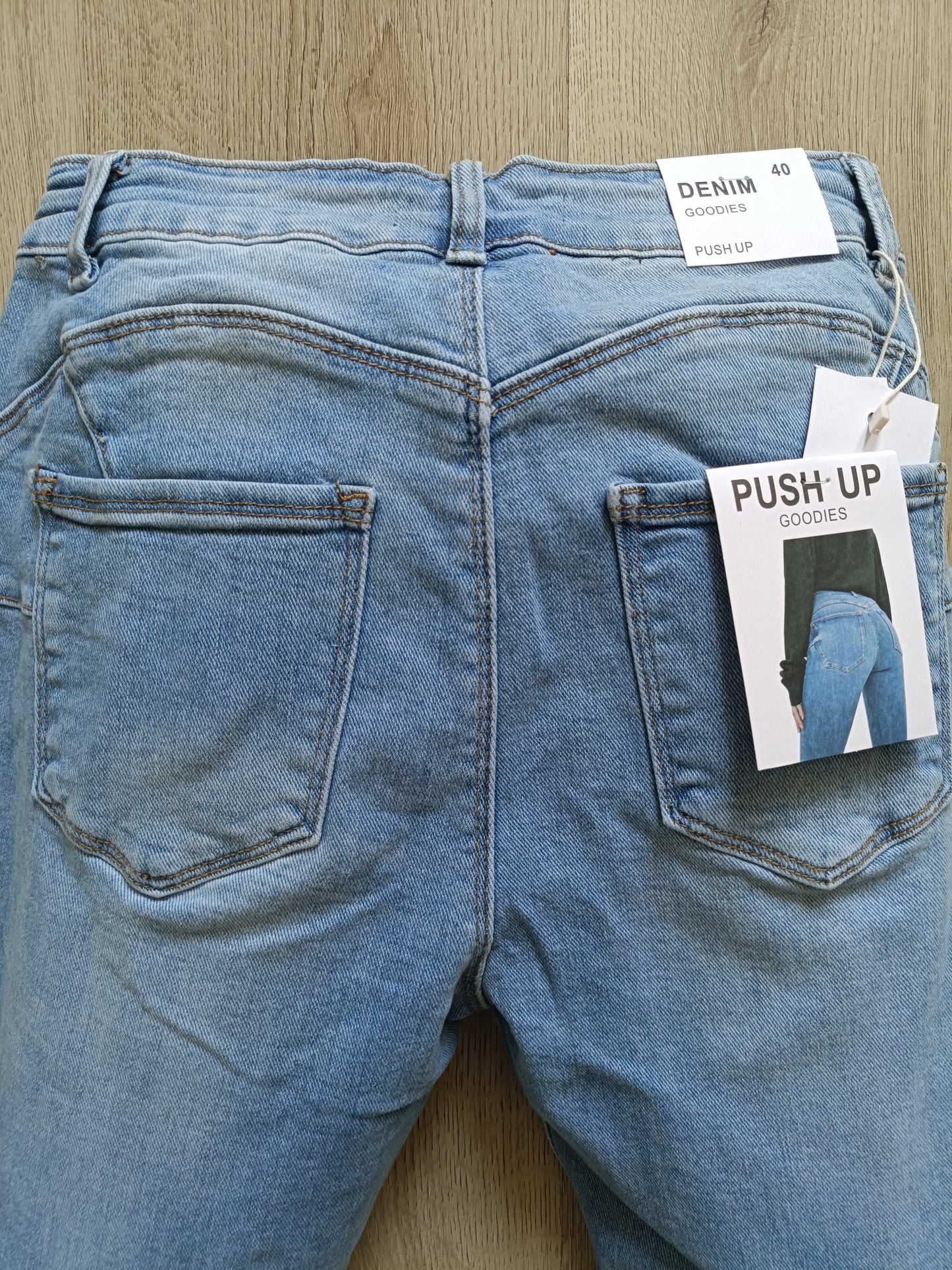 Goodies jeans voor dames - Push up model. Achterkant