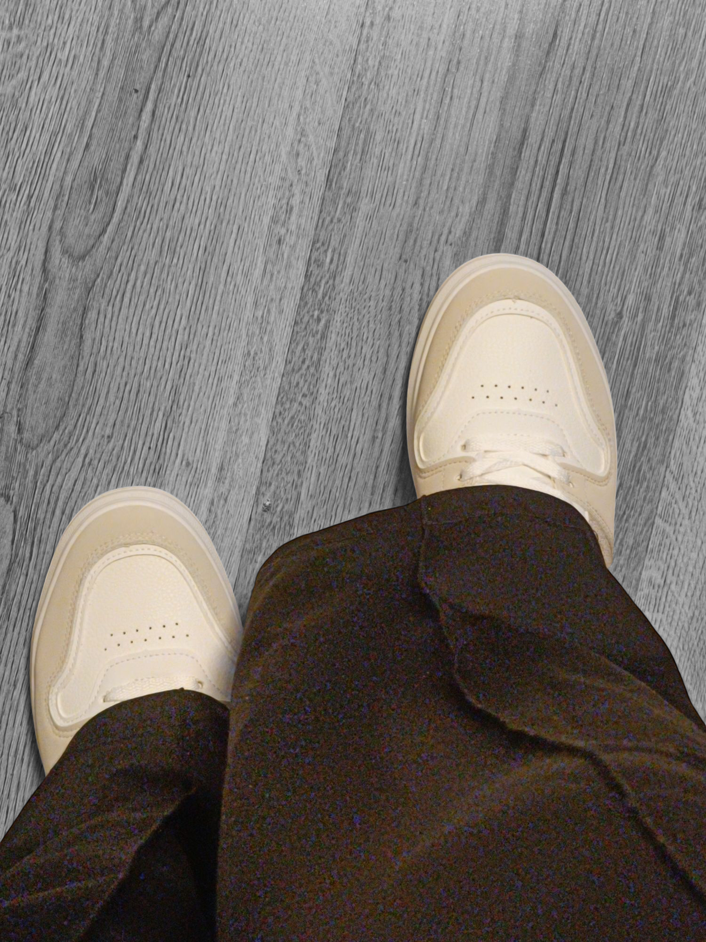 Trendy witte dames sneakers met gouden en beige details