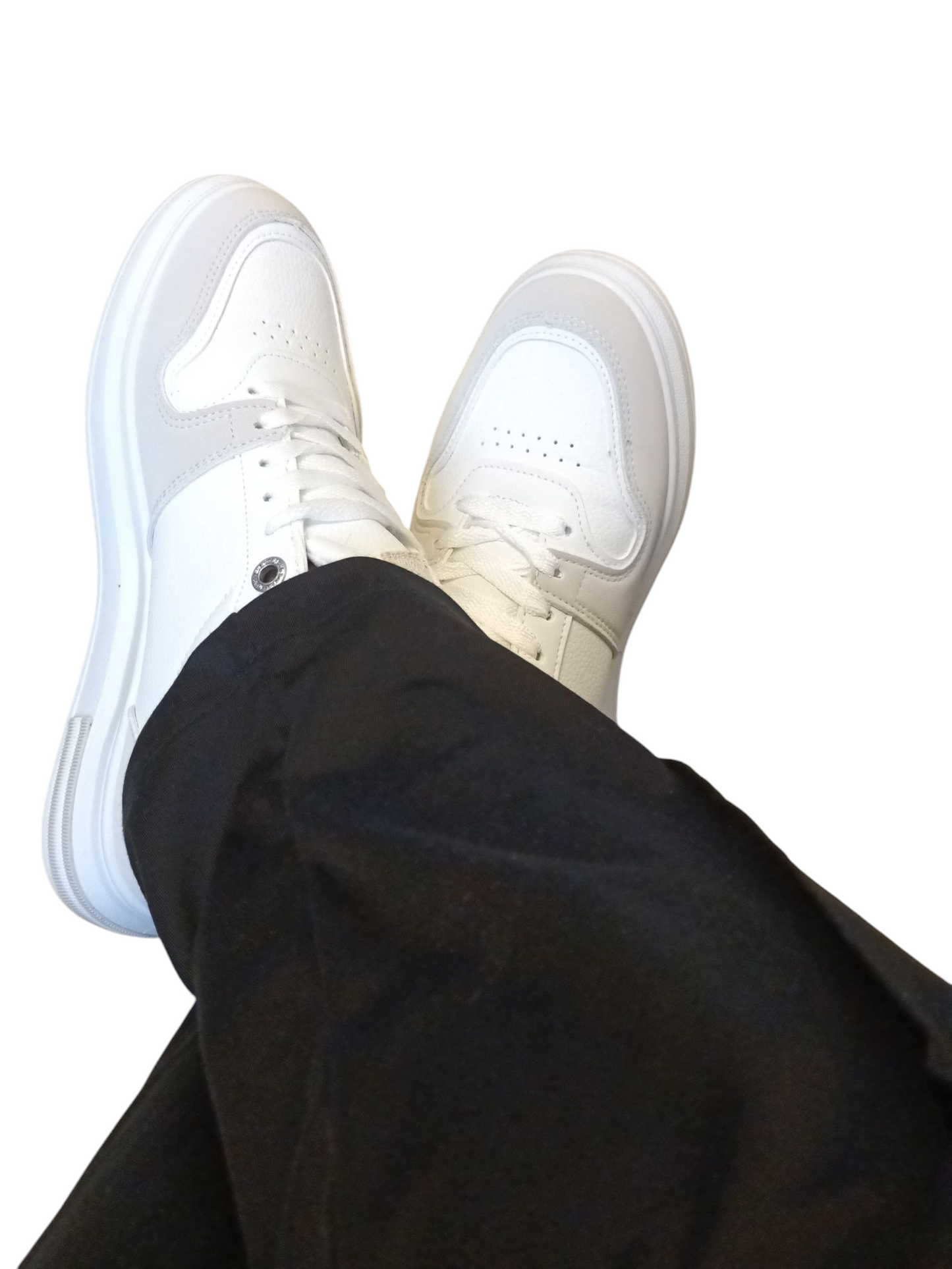 Trendy witte dames sneakers met gouden en beige details