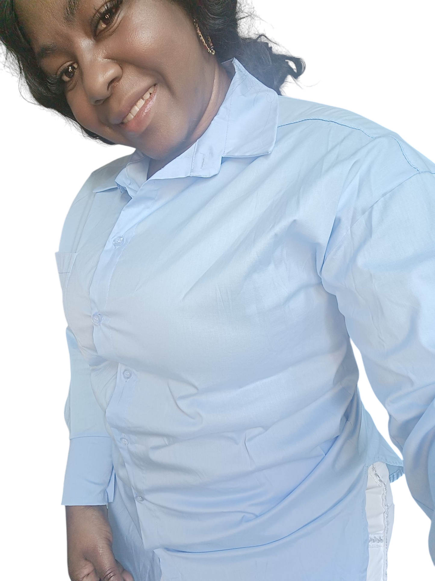 Jamy - Dames blouse met lange mouwen en een borstzak - Lichtblauw | Lente & Pastels collectie