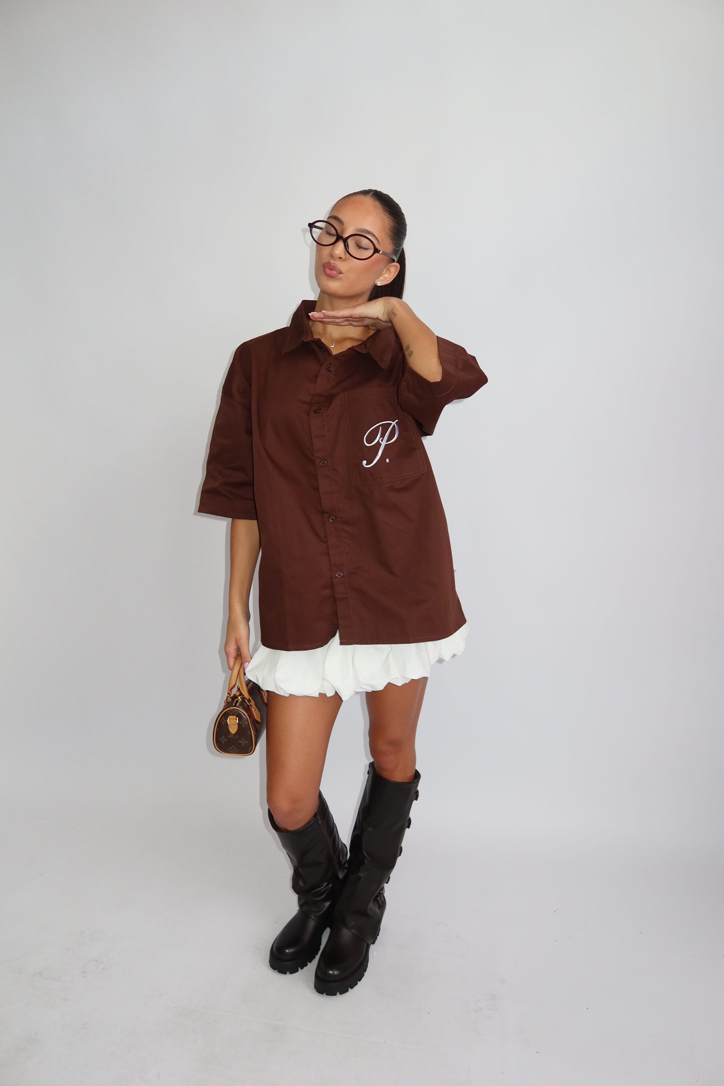 Priority 'P' boyfriend blouse dames - Donkerbruin | End of Summer collectie