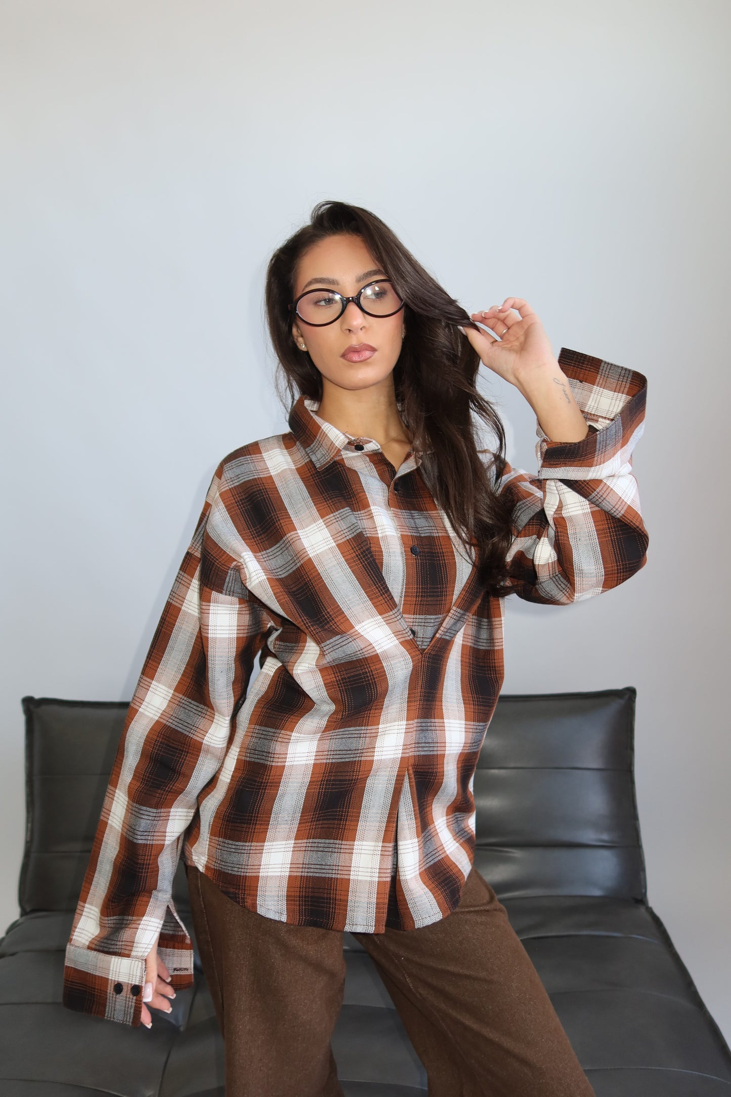 Priority blouse dames; Priority checked blouse with snatch details - Donkerbruin