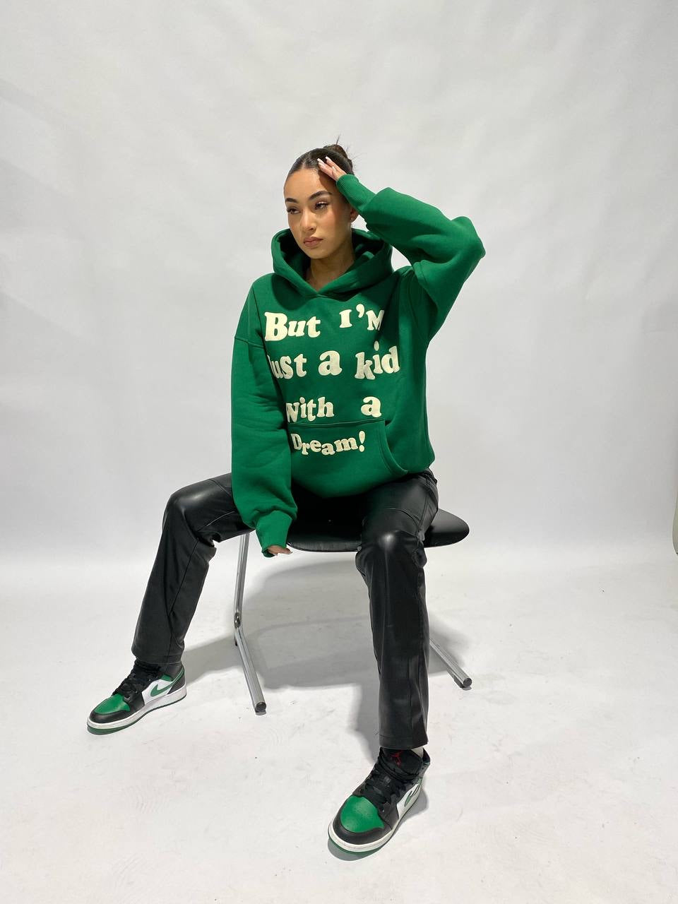 Priority hoodie: I'm a kid with a dream hoodie - Premium quality - puff print - Groen