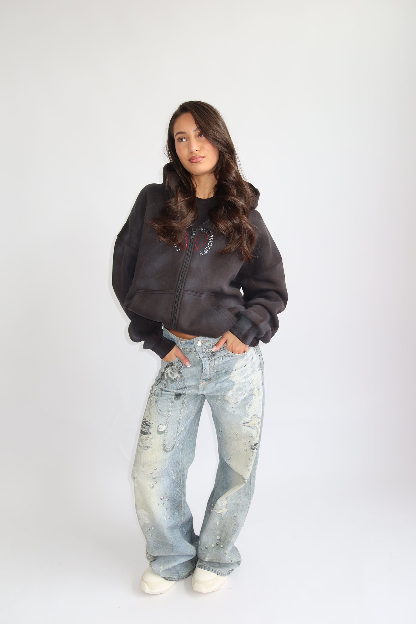 Priority hoodie; Priority Rhinestone zip-up vest AW25 - Zwart (Washed Black)