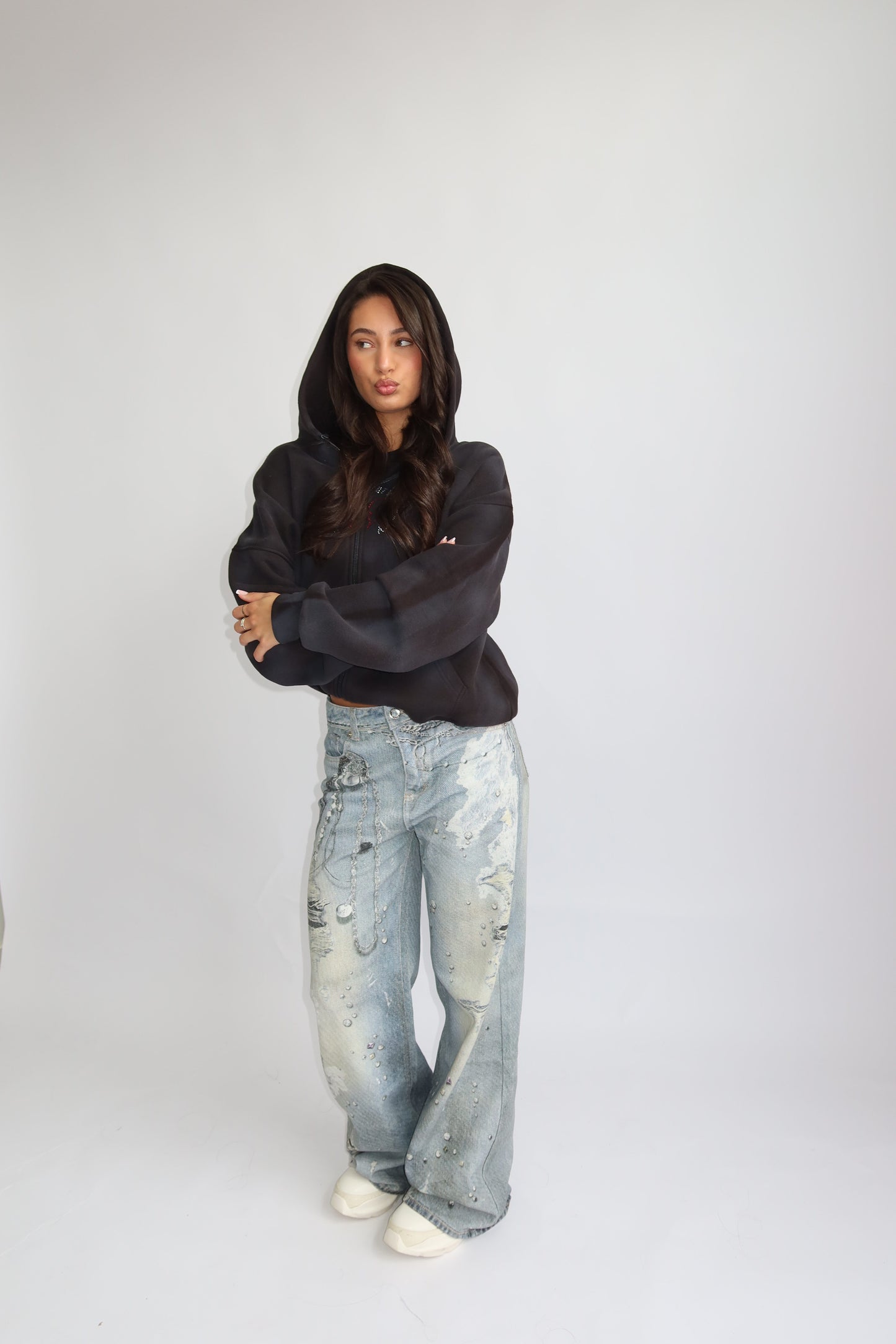Priority hoodie; Priority Rhinestone zip-up vest AW25 - Zwart (Washed Black)