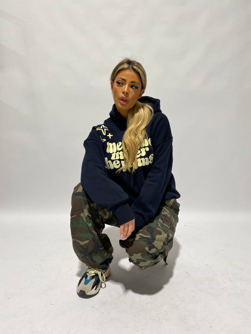 Priority hoodie: Meet me under the palms of L.A. - Navy blue/ donkerblauw