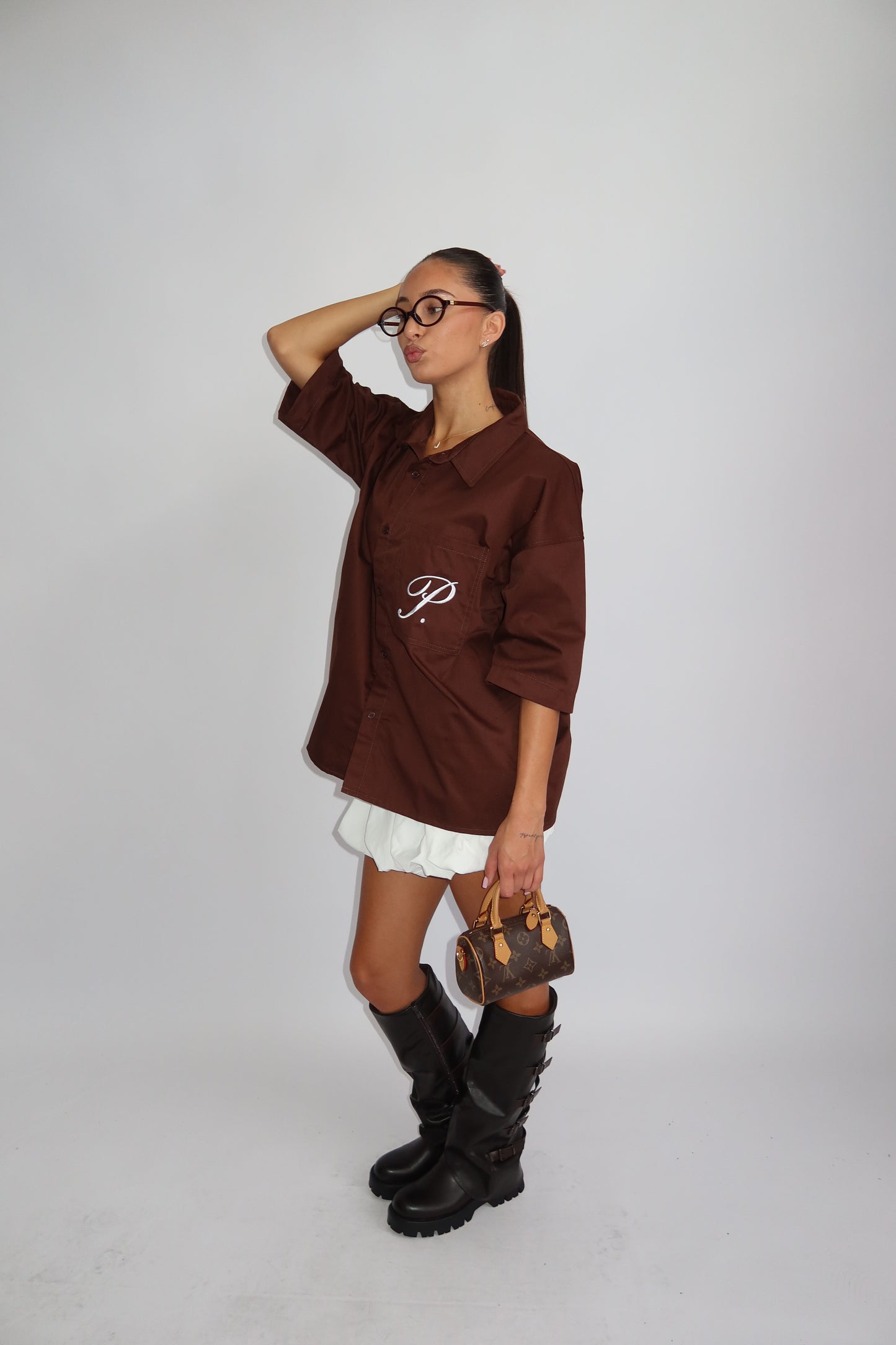 Priority 'P' boyfriend blouse dames - Donkerbruin | End of Summer collectie