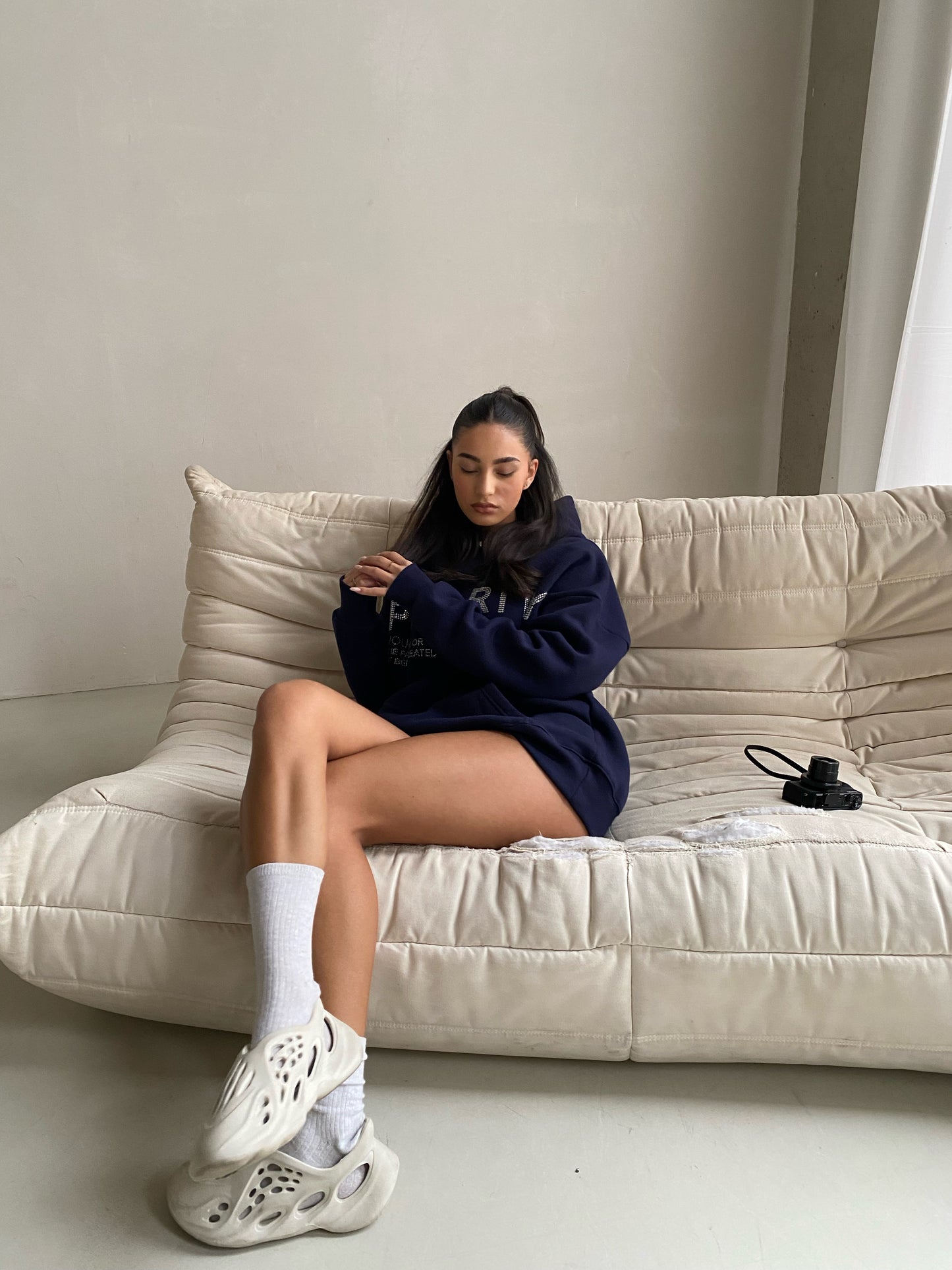Priority hoodie: Priority strass hoodie - Marine blauw/ Midnight Blue - Priority Rhinestone hoodie