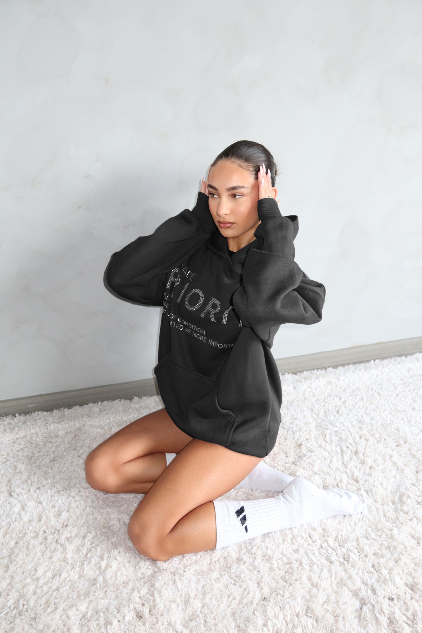 Priority hoodie: Priority strass hoodie - Zwart - Priority Rhinestone hoodie
