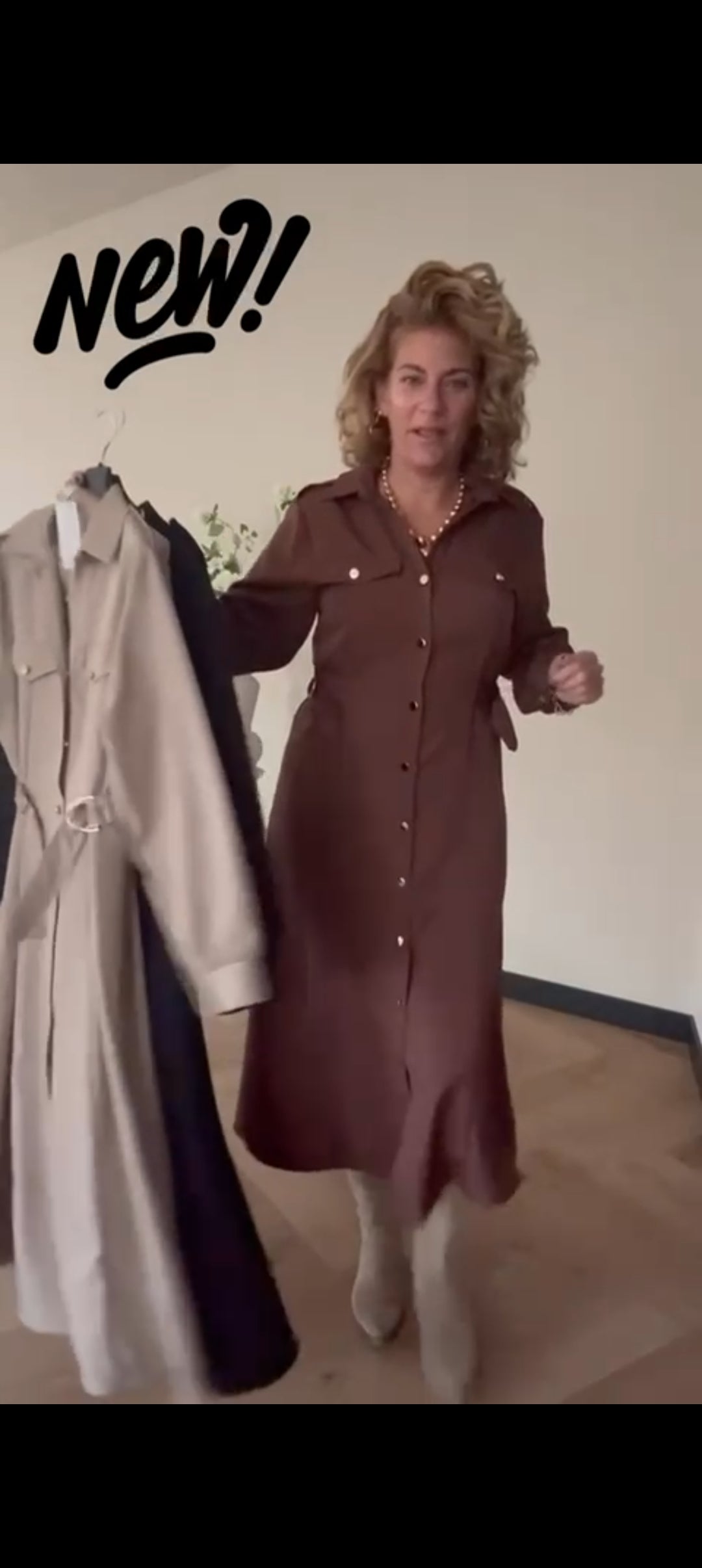 Doorknoopjurk/ doorknoop blousejurk dames van travelstof - Taupe | Fall4me collectie 2.0