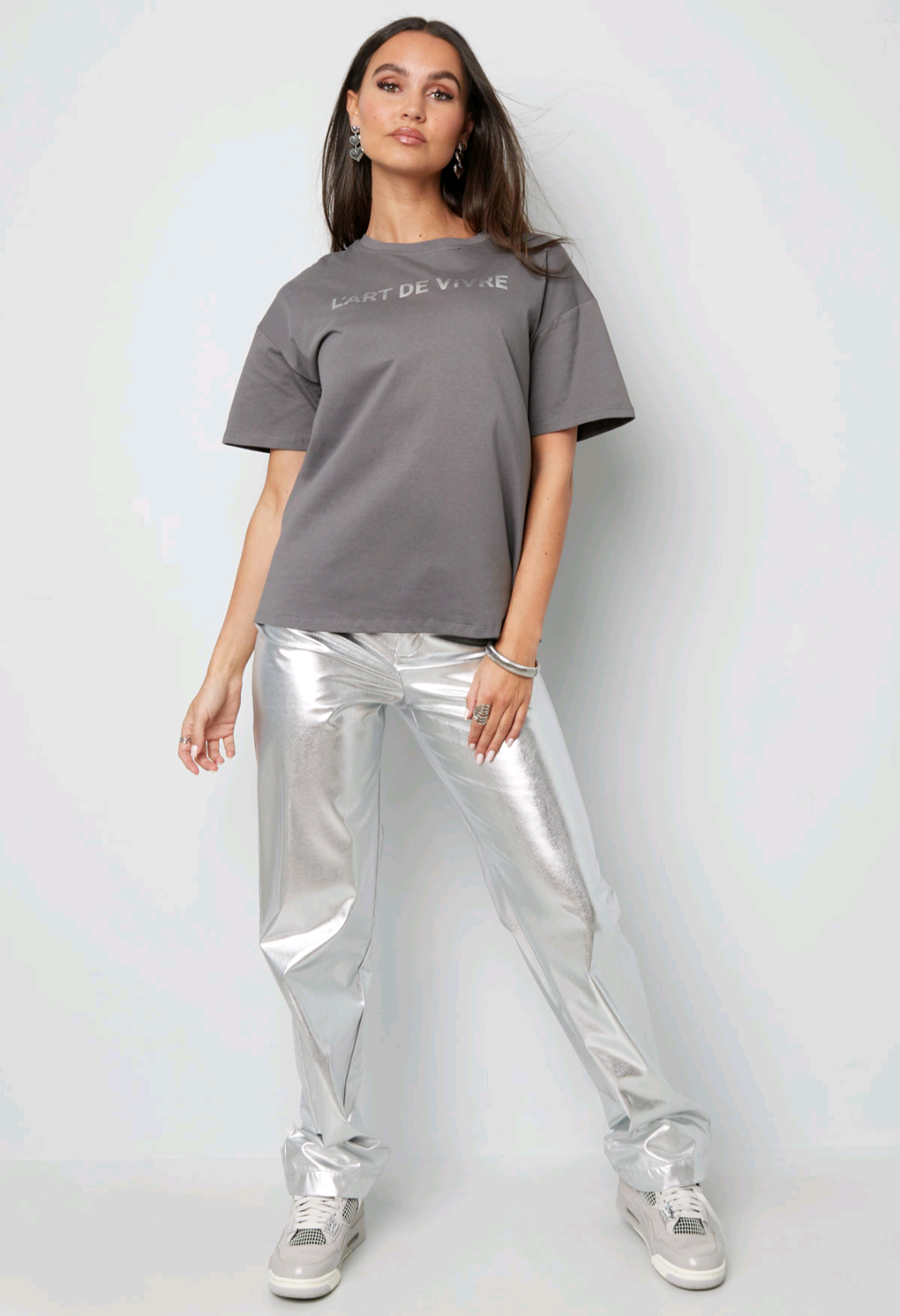 Gimme t-shirt dames met tekst; L'art de vivre - Grijs / Metallic roze| Tee Time collectie