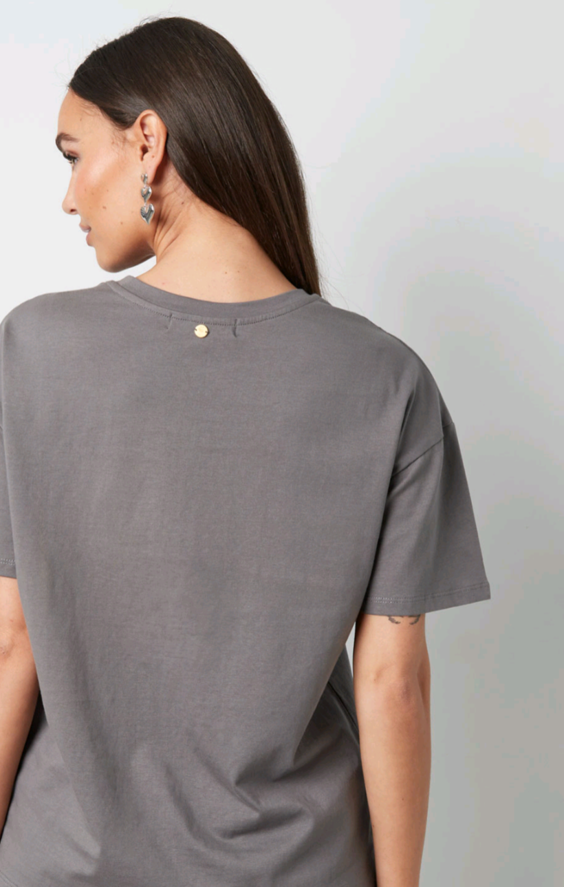 Gimme t-shirt dames met tekst; L'art de vivre - Grijs / Metallic roze| Tee Time collectie