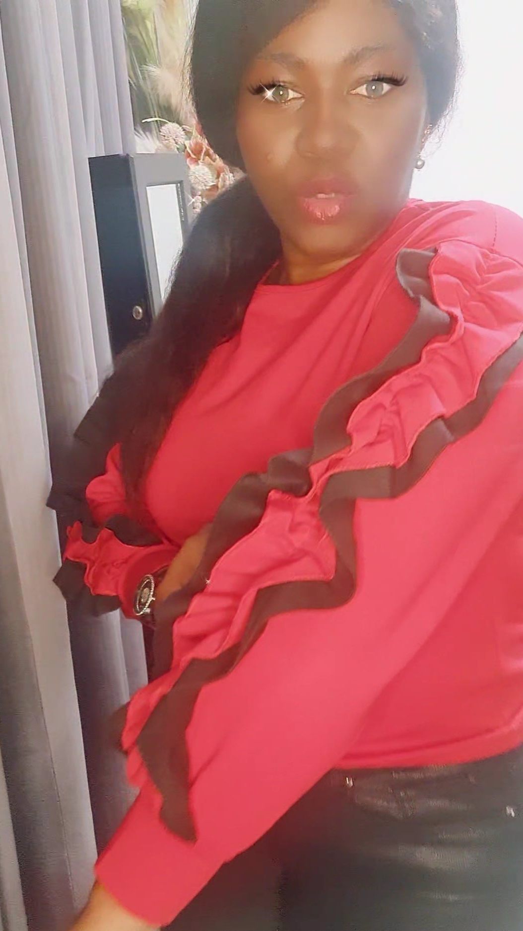 Dames Top Eva - Rode Top met ruffels op de mouwen