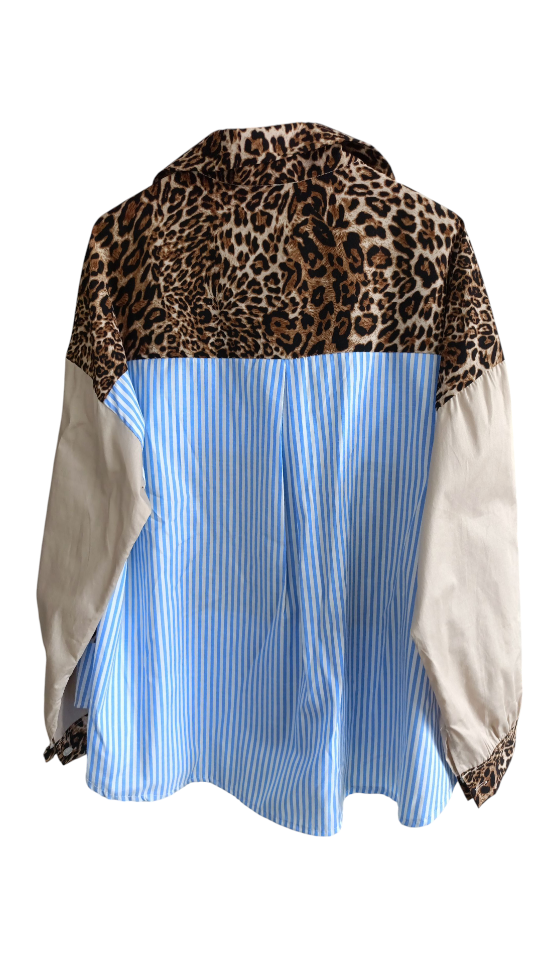 Blauw wit gestreepte blouse dames met panterprint. Achterkant