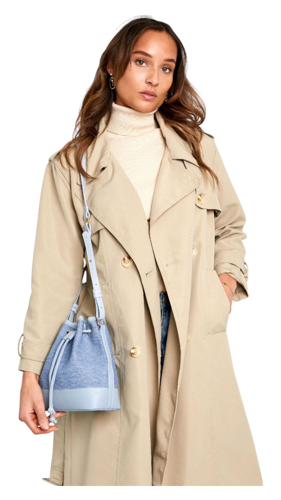 Bucketbag dames - lichtblauw denim bucket bag, beige trenchcoat; wit