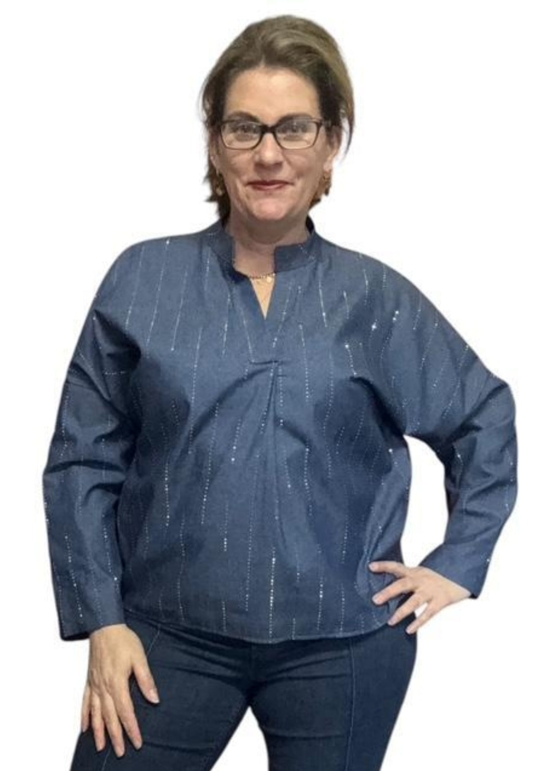 Denim top dames met lange mouwen en donkere wassing.