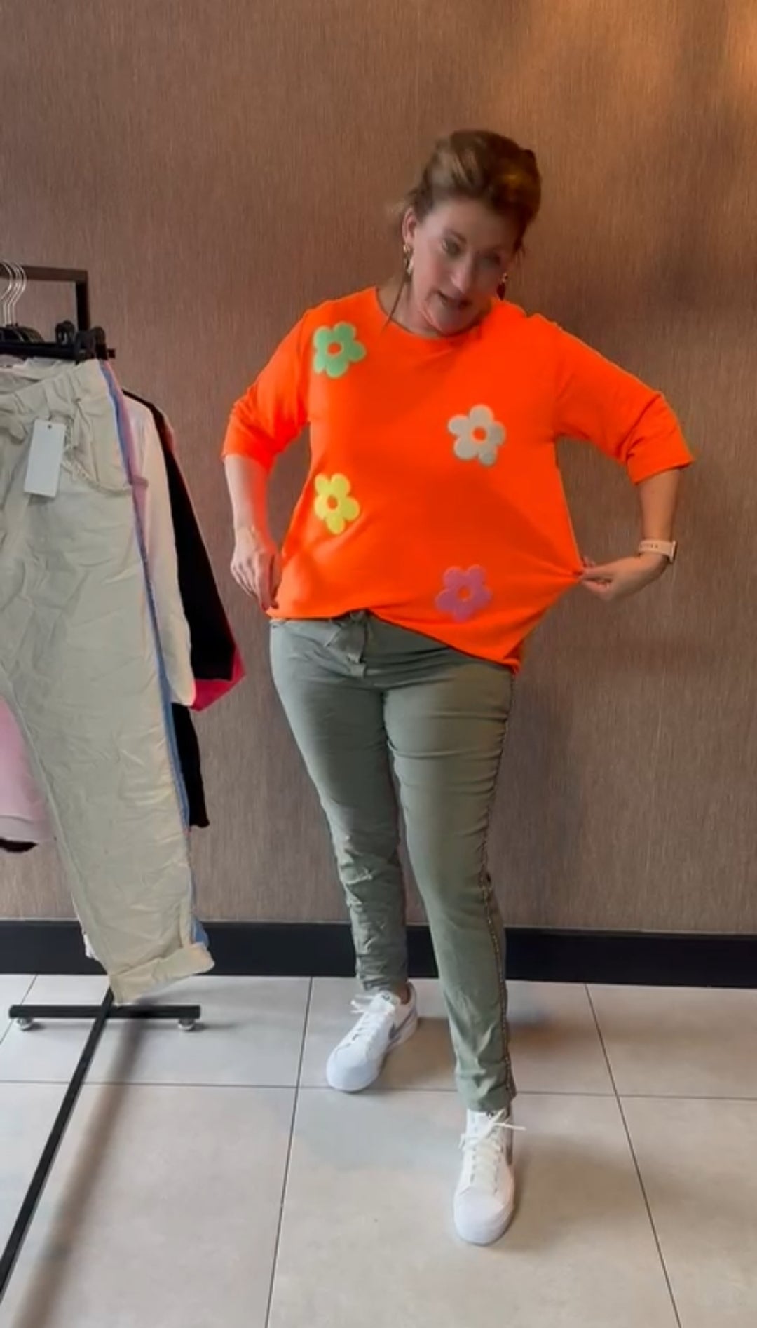 fetival outfit dames top felle bloemen