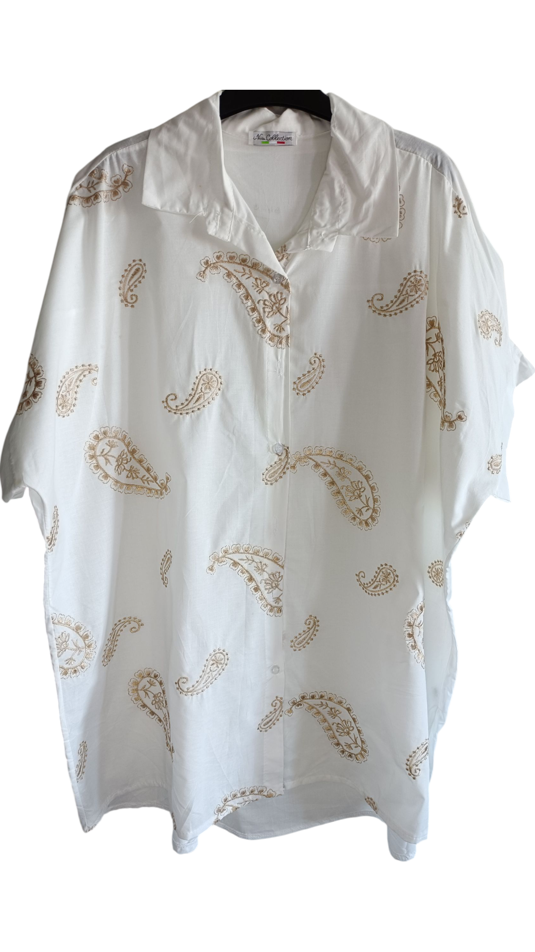 Lange damesblouse grote maat met geborduurde palmtakken - Wit (Maat 42 t/m 52) | Jeans & Chic collectie