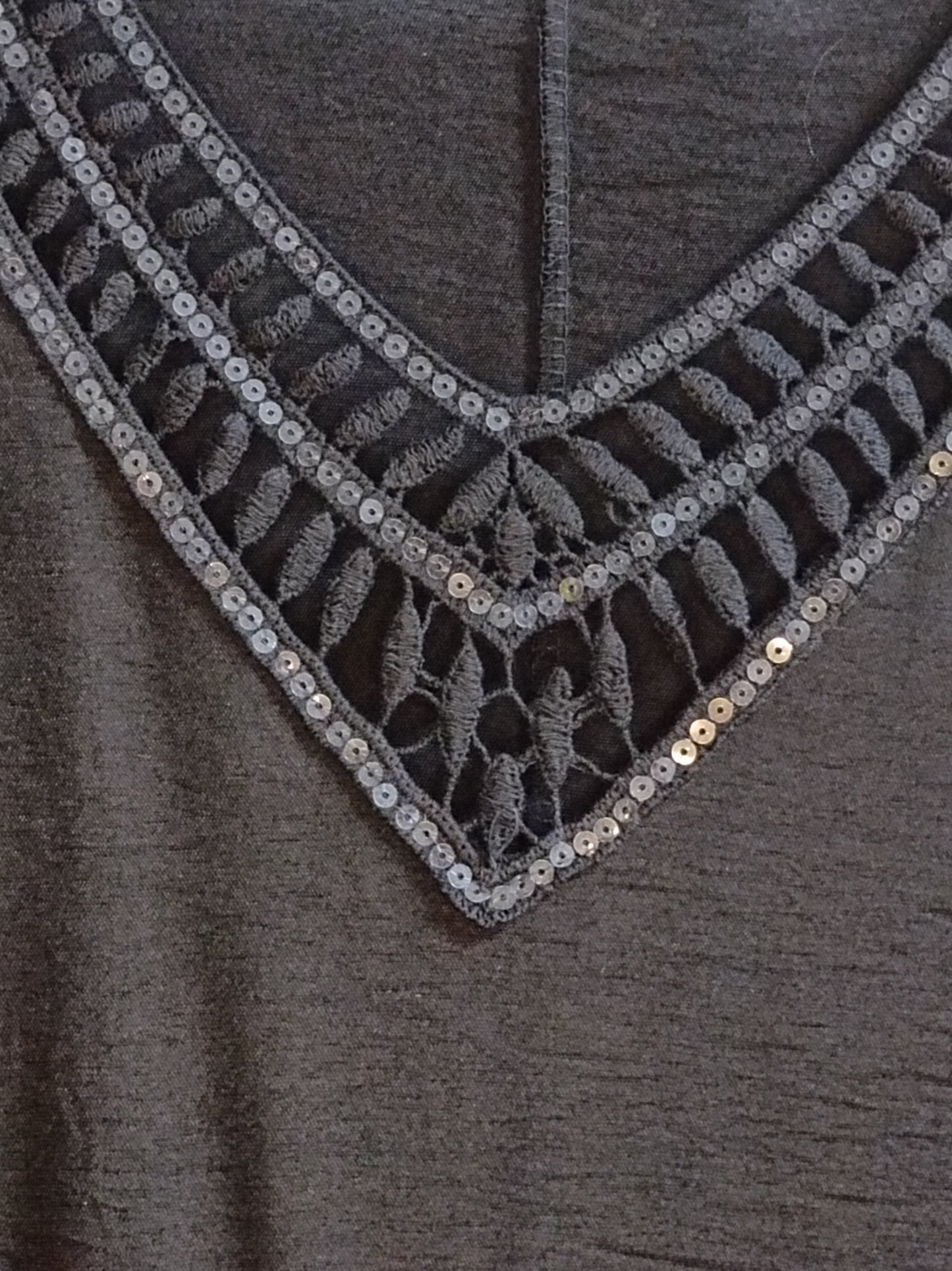 Luchtige top grote maat broderie stijl (detail foto)