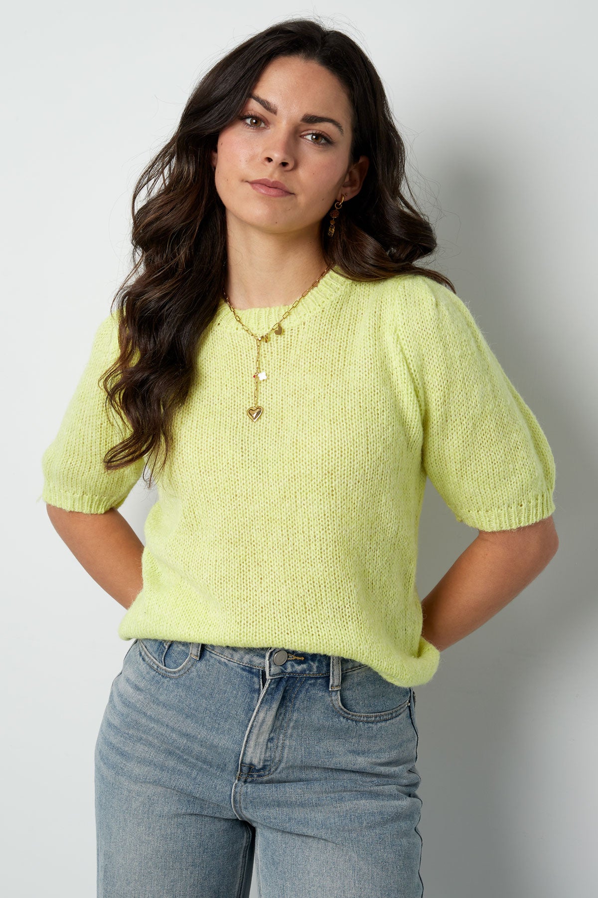 Nylon Vrouwen Korte Mouw Top Gebreid Achterknoop Ontwerp