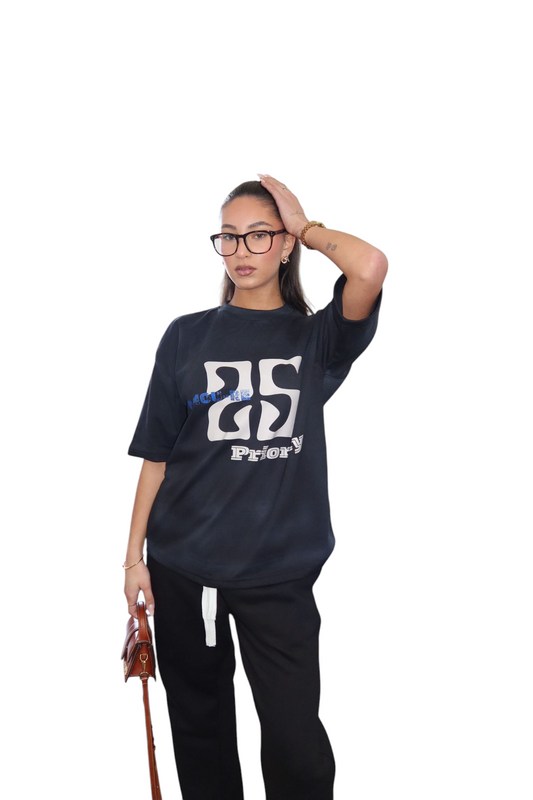 Priority 25 Amoure tee/t-shirt - Zwart (Washed Black)