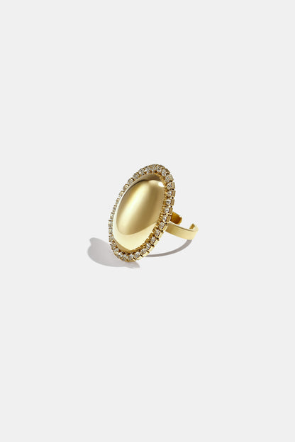 Ovale statement ring omringd met steentjes