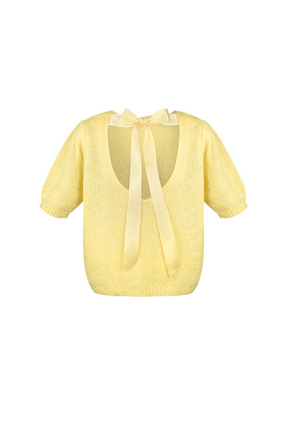 Nylon Vrouwen Korte Mouw Top Gebreid Achterknoop Ontwerp