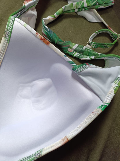 Dames bikini met voorgevormde cups/ push up bikini top (Maat L) | End of Summer collectie