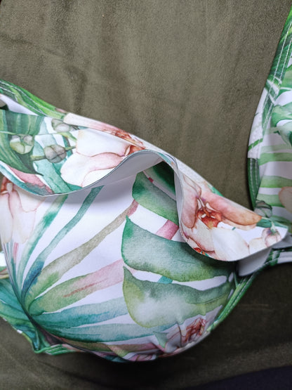 Dames bikini met voorgevormde cups/ push up bikini top (Maat L) | End of Summer collectie