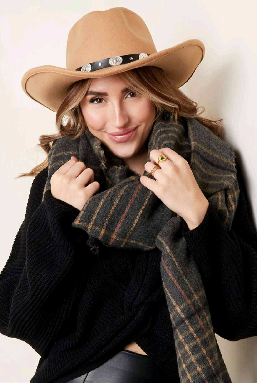 Western look fedorahoed fedora hoed dames