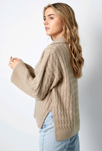 Gimme: comfy gebreide kabel trui dames met V-hals en kraag - Gebroken Wit | Fall4me collectie