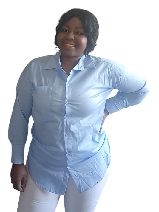 Jamy - Dames blouse met lange mouwen en een borstzak - Lichtblauw | Lente & Pastels collectie