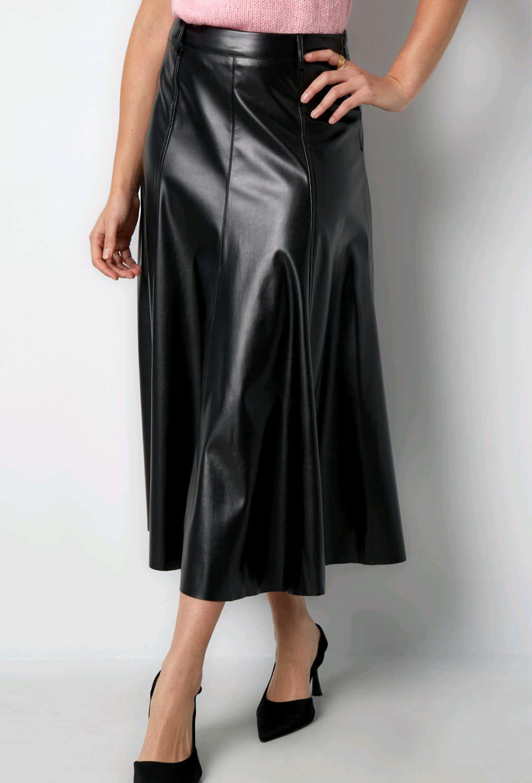 Gimme: Leatherlook/ imitatie leren rok dames - Zwart | Fall4me collectie