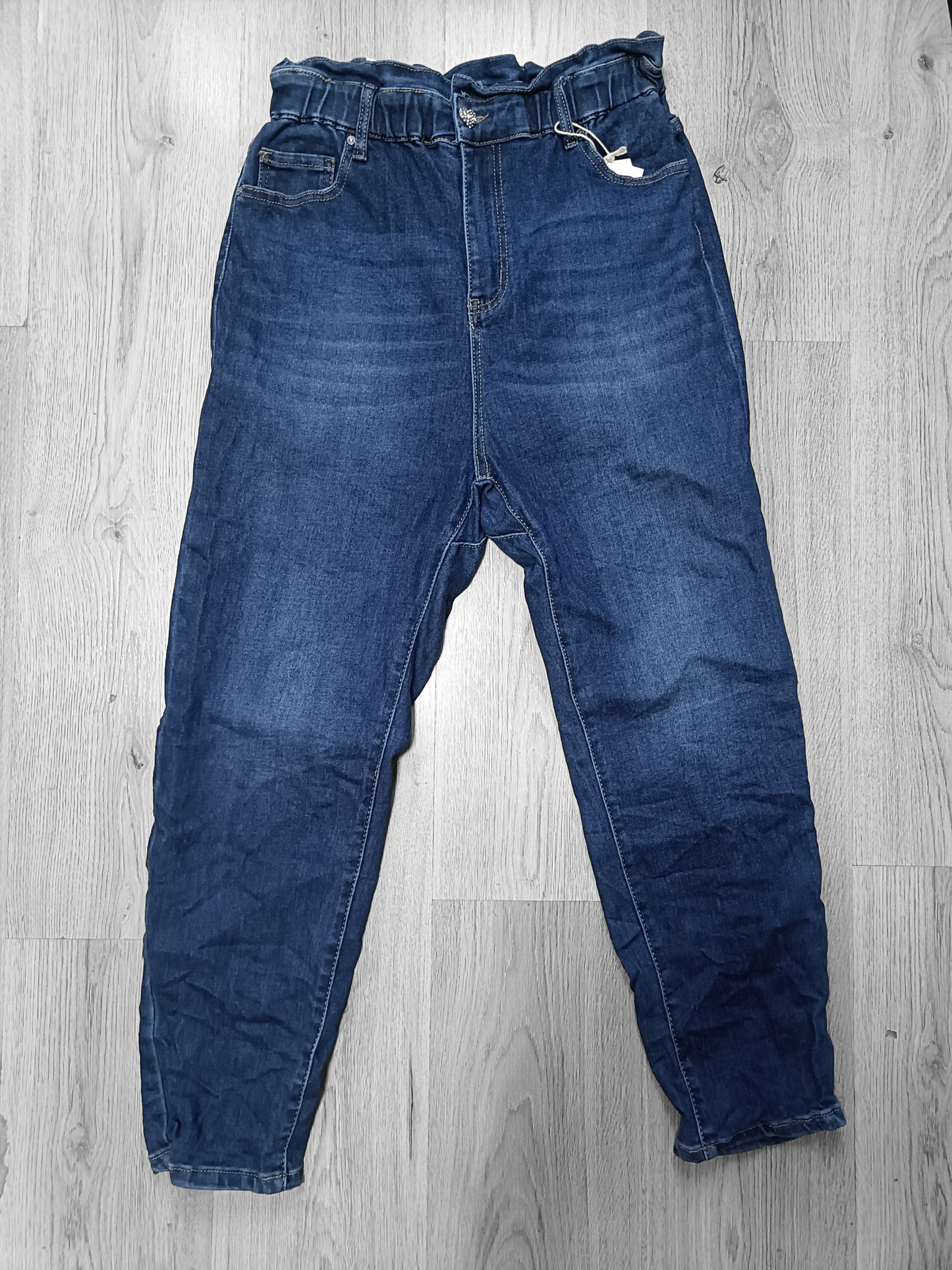 Karostar ultra high waist jeans met rits en hart vormige strass-knoop