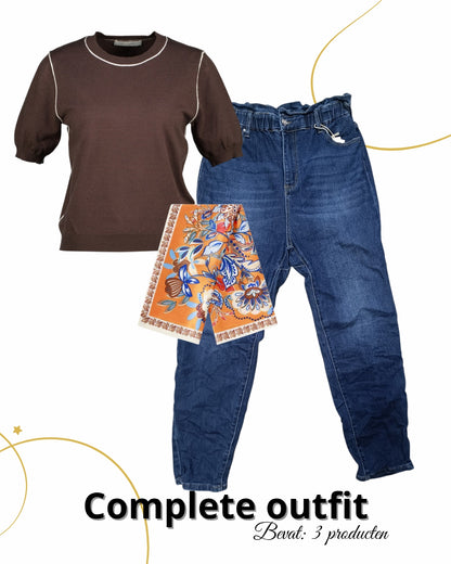Complete outfit: Fijn gebreide trui + jeans + nek sjaaltje