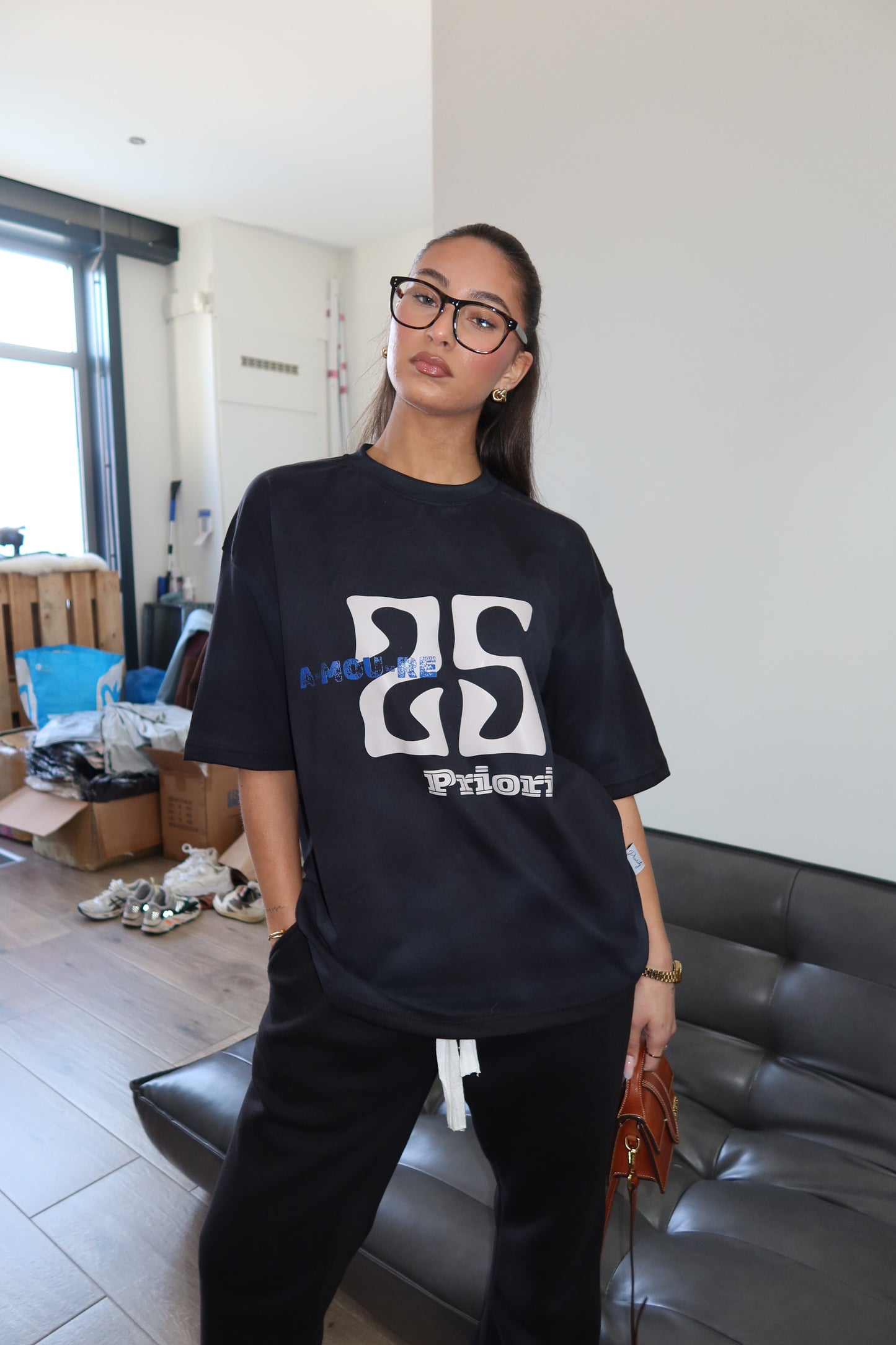 Priority 25 Amoure tee/t-shirt - Zwart (Washed Black)