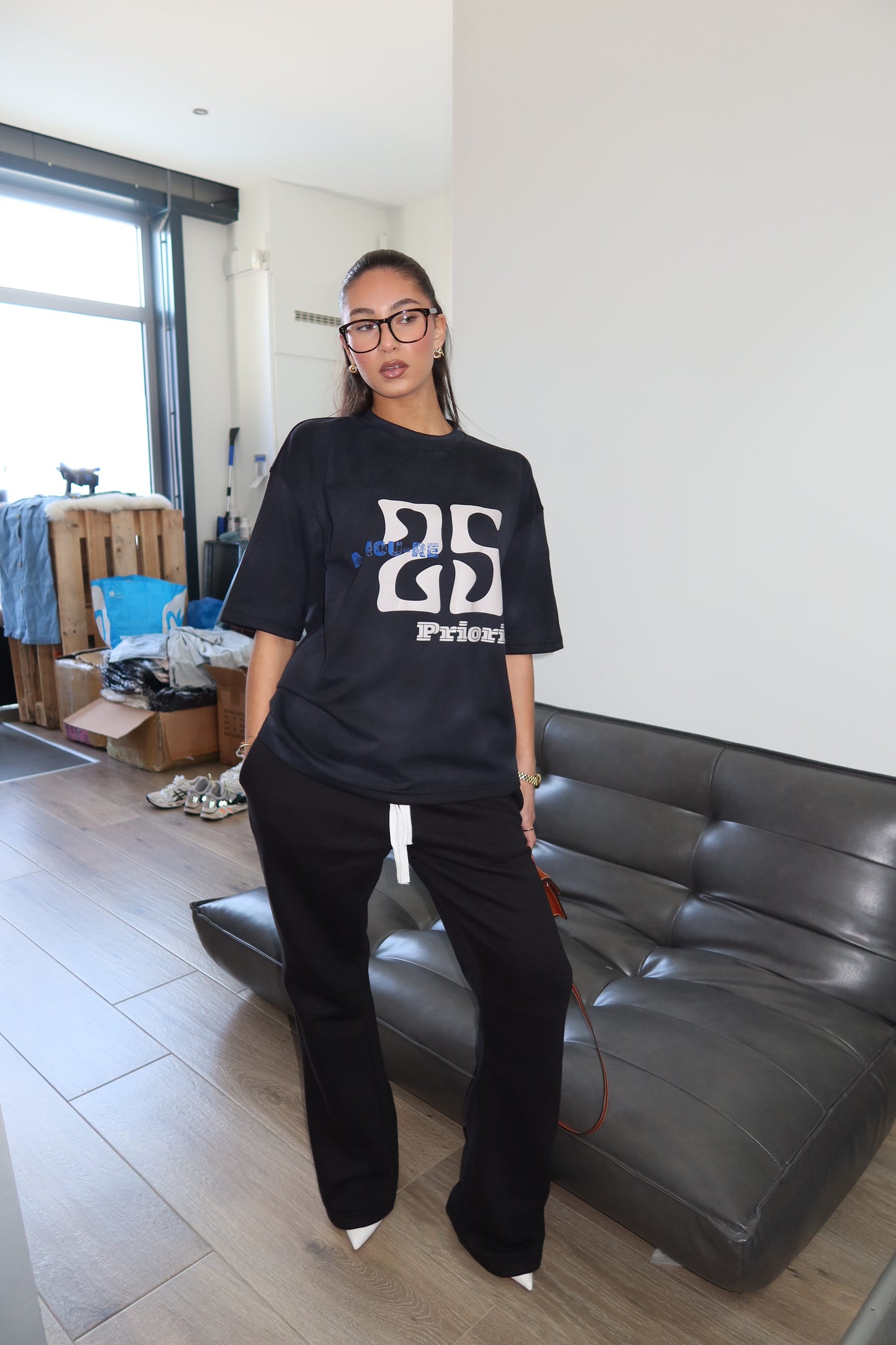Priority 25 Amoure tee/t-shirt - Zwart (Washed Black)