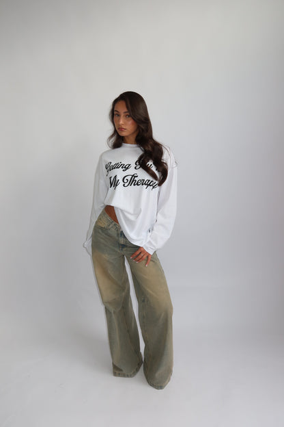 Priority Longsleeve; Getting Fly is my Therapy Longsleeve - Wit