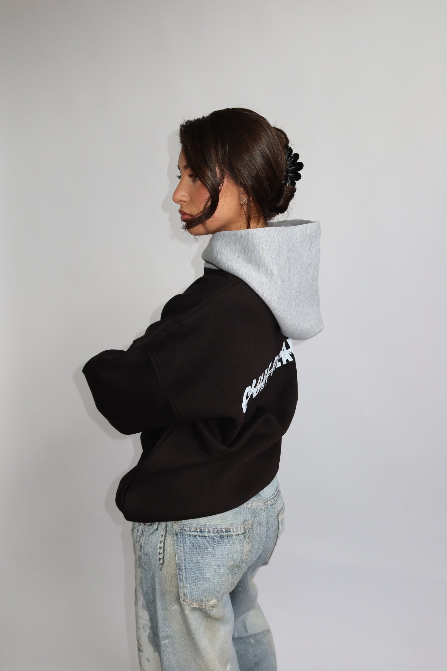 Priority hoodie; Priority Court Dreams hoodie AW25 - Zwart