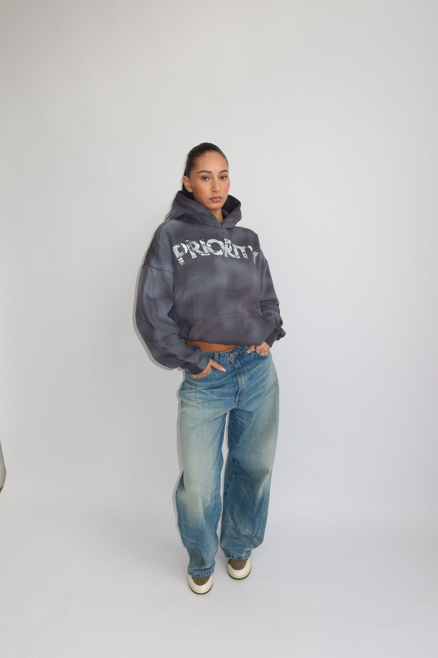 Priority hoodie; Priority Snakeprint hoodie AW25 - Denim Grey (Washed Grijs)