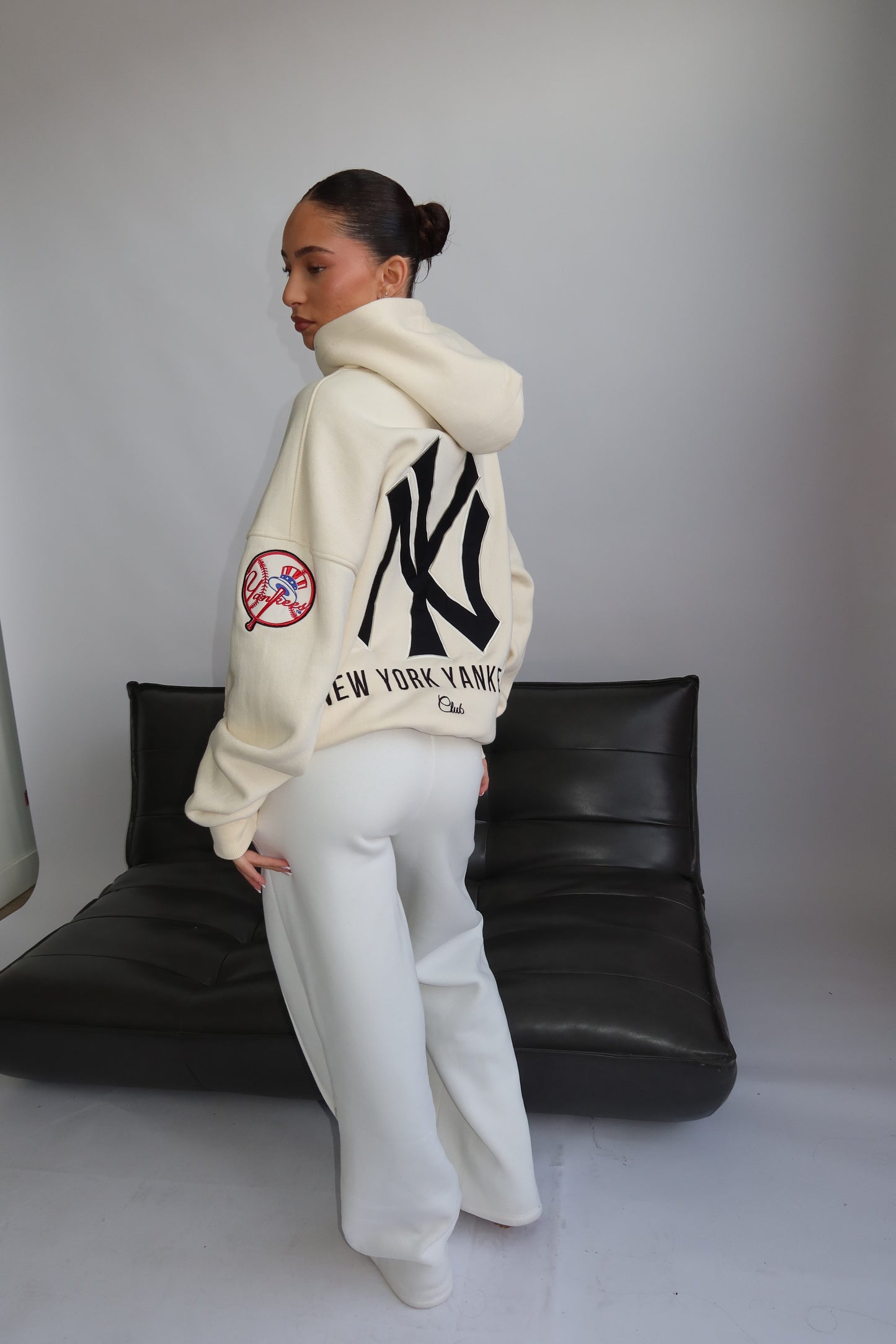 Priority hoodie; Priority Yankees hoodie - Crème