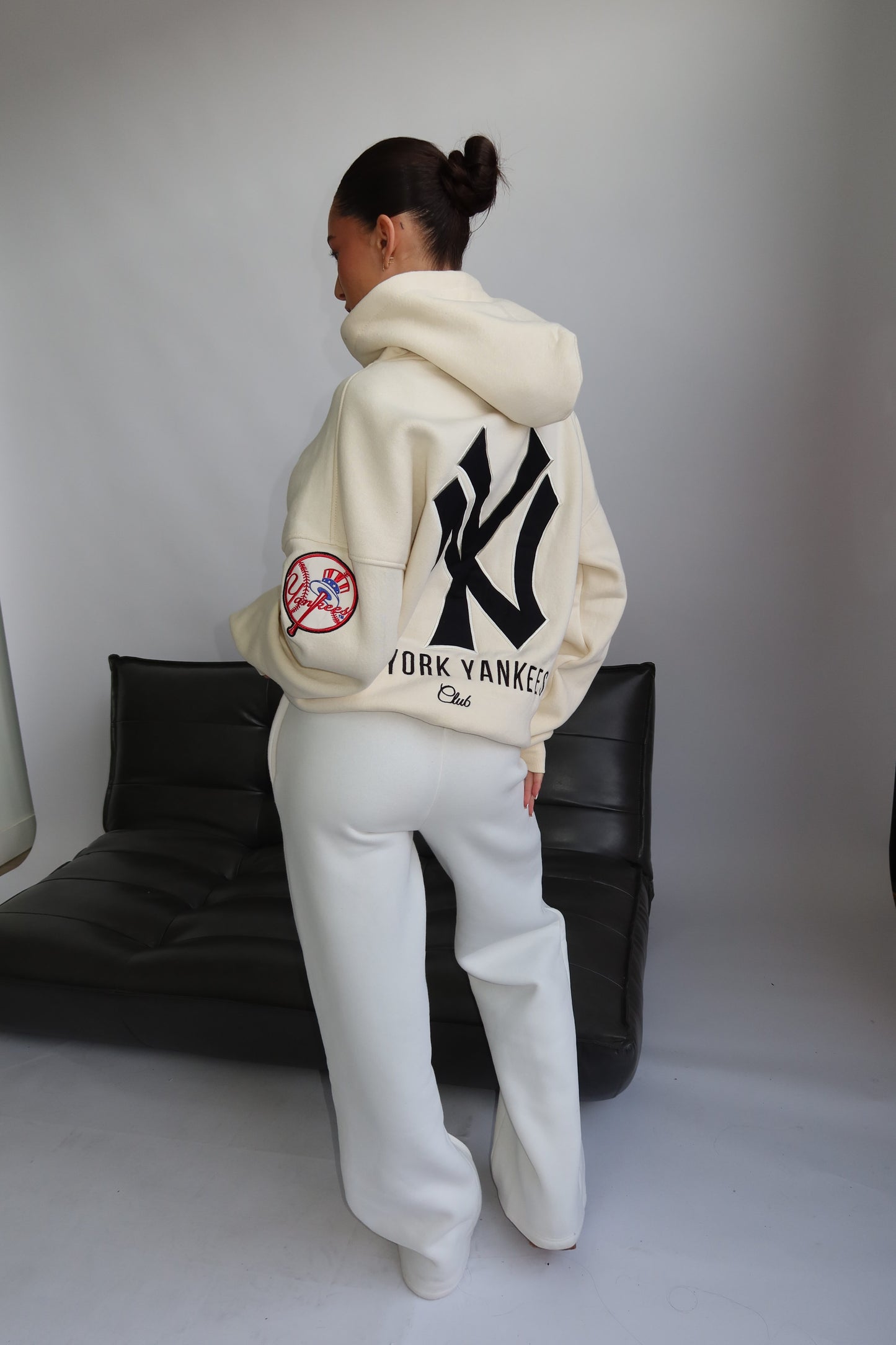 Priority hoodie; Priority Yankees hoodie - Crème