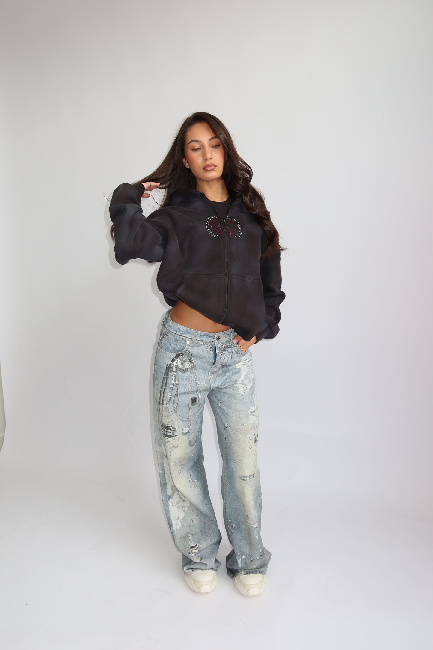 Priority hoodie; Priority Rhinestone zip-up vest AW25 - Zwart (Washed Black)
