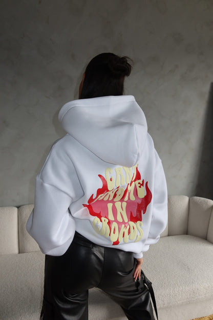 Priority hoodie; Can't Catch me in Crowds - Wit met Rode vlam
