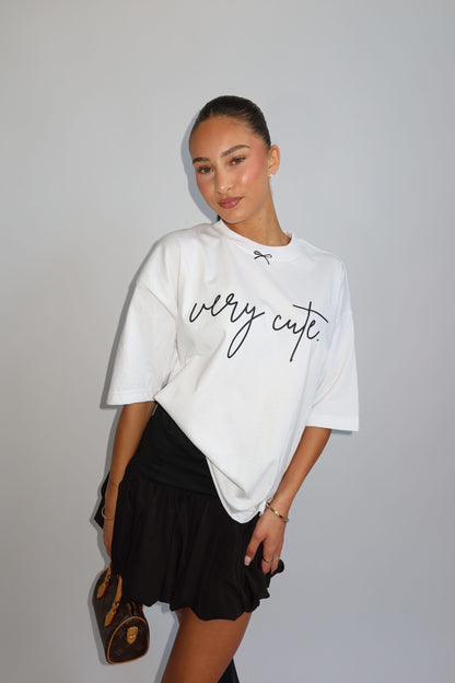 Priority: t-shirt dames; 'The very cute' oversized Tee - White/ Wit | Tee Time collectie