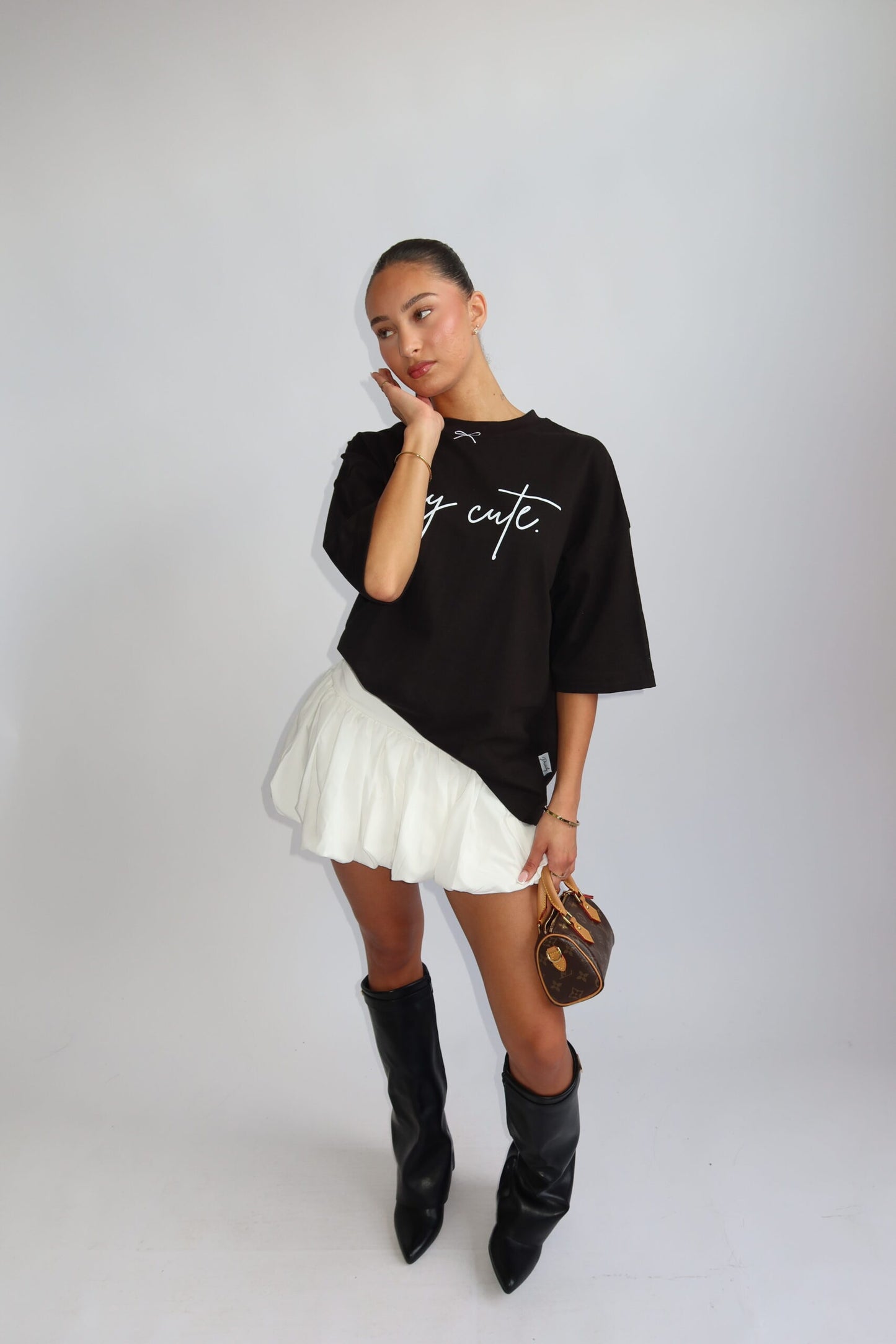 Priority t-shirt dames; 'The very cute' oversized Tee - Black/ Zwart | Tee Time collectie