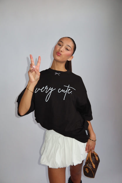 Priority t-shirt dames; 'The very cute' oversized Tee - Black/ Zwart | Tee Time collectie