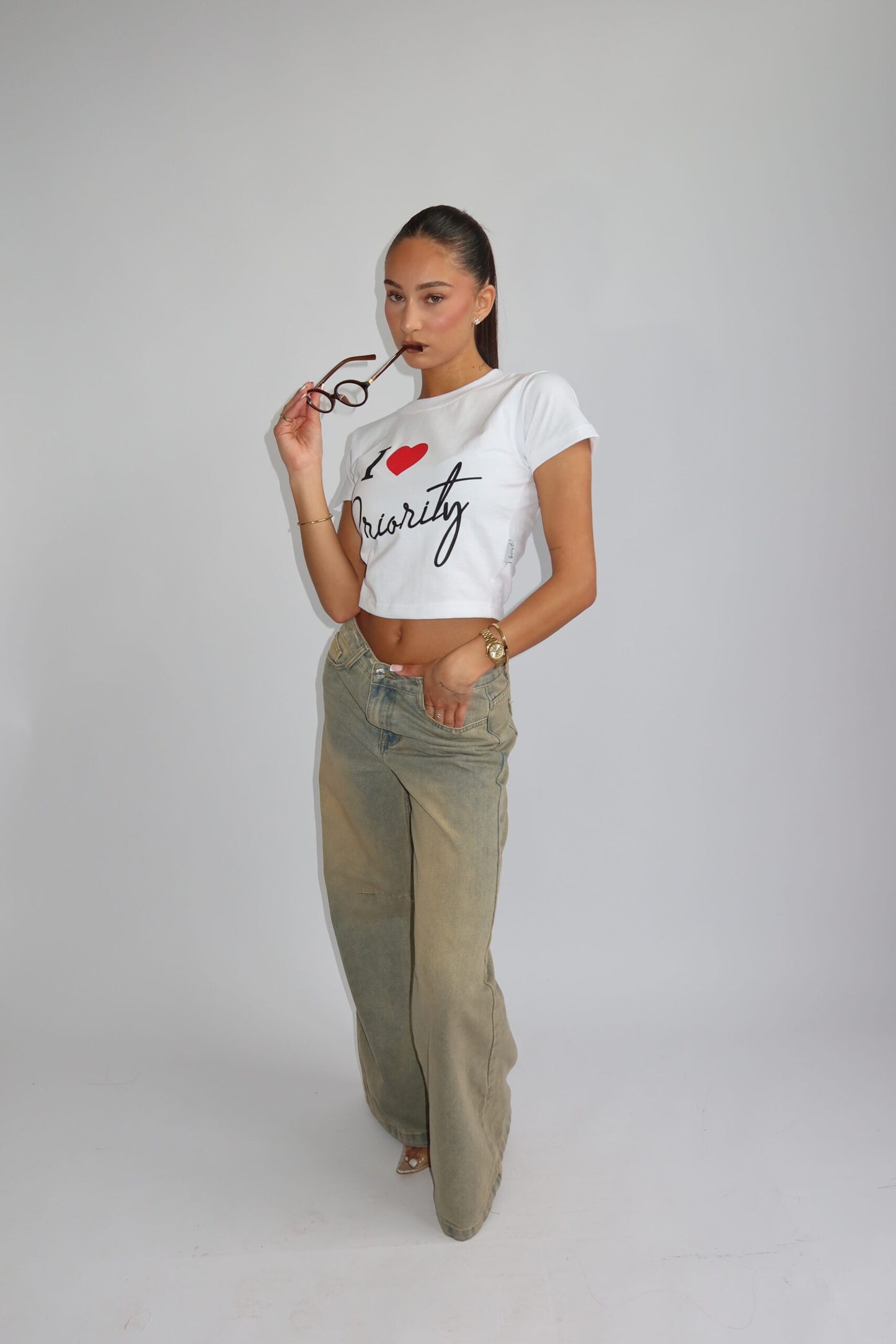 Priority t-shirt dames; I Love Priority Top - White/ Wit | Tee Time collectie